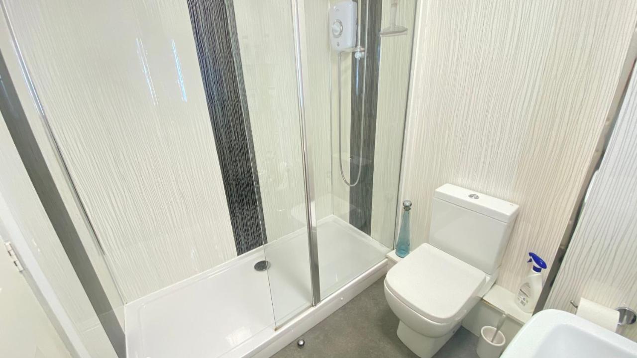 Paisley Central Apartment #3 מראה חיצוני תמונה